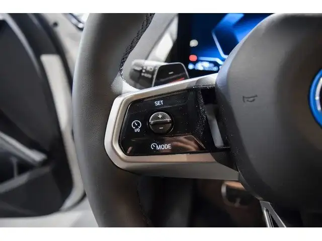 BMW X3 view 16