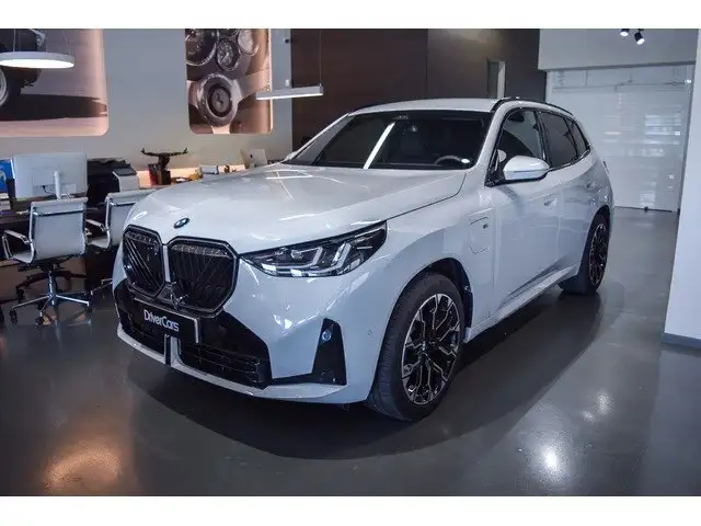 BMW X3 view 2