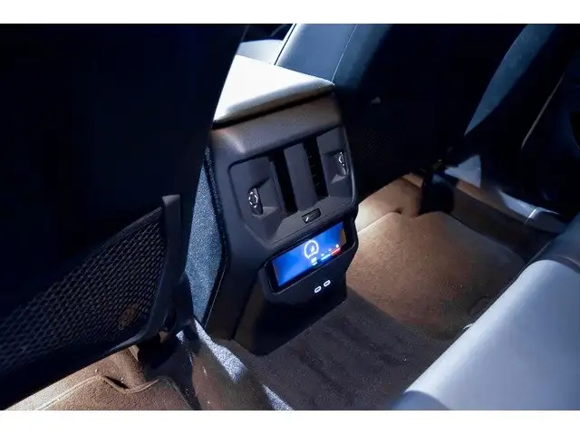 BMW X3 view 22
