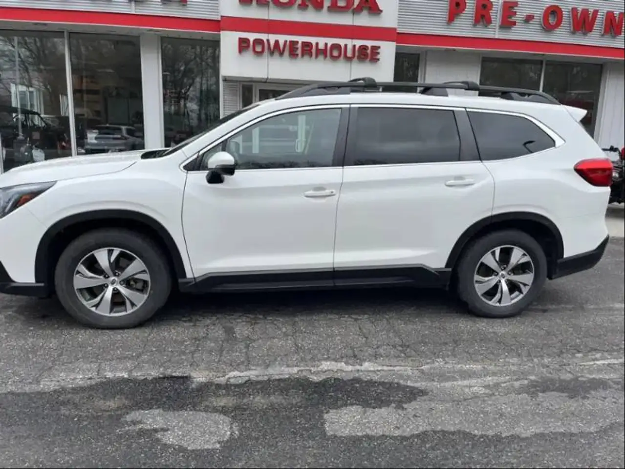 Subaru Ascent photo Subaru Ascent