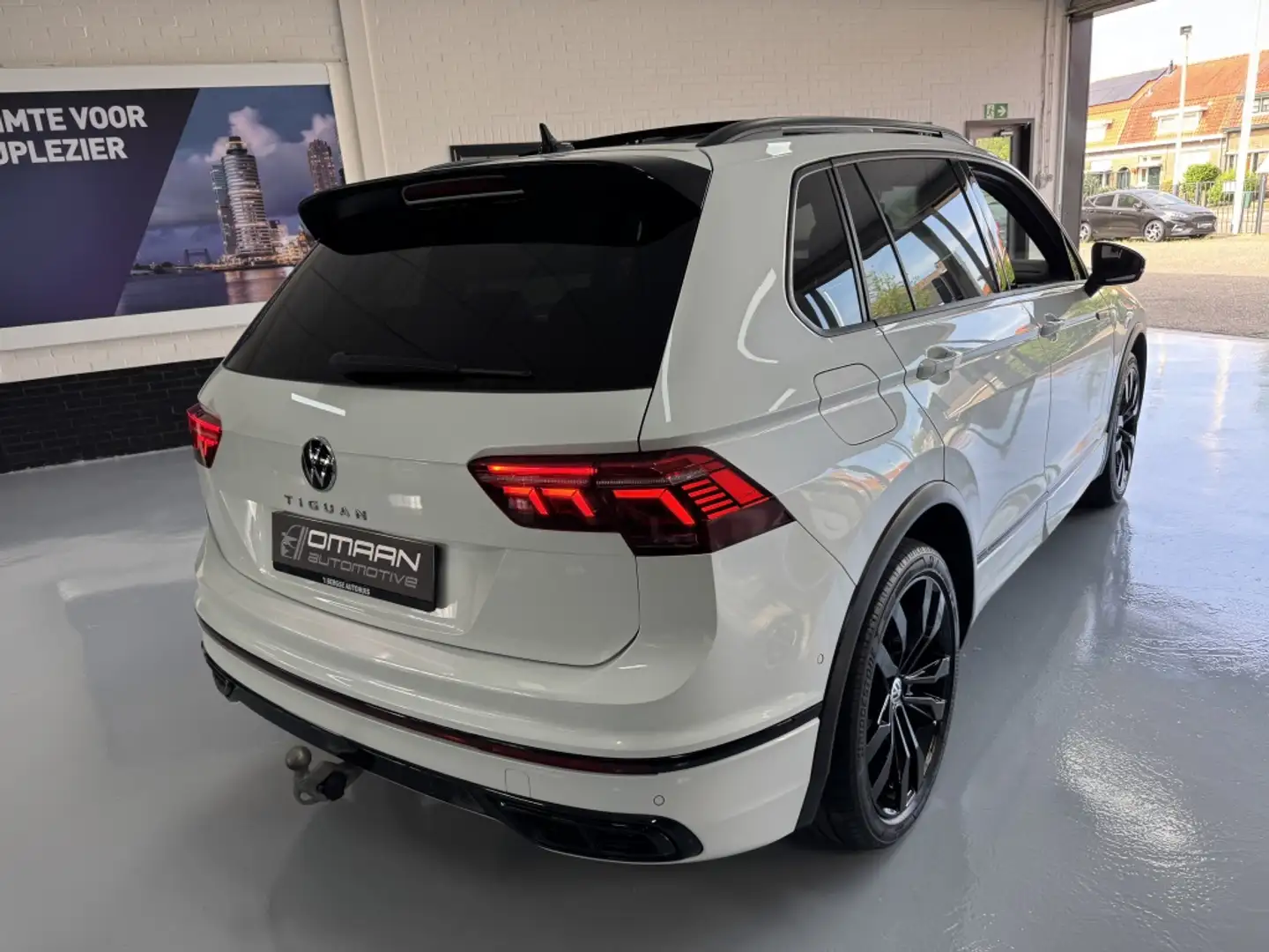Volkswagen Tiguan 1.5 TSI R-Line PANO HUD LANE ACC Weiß - 2