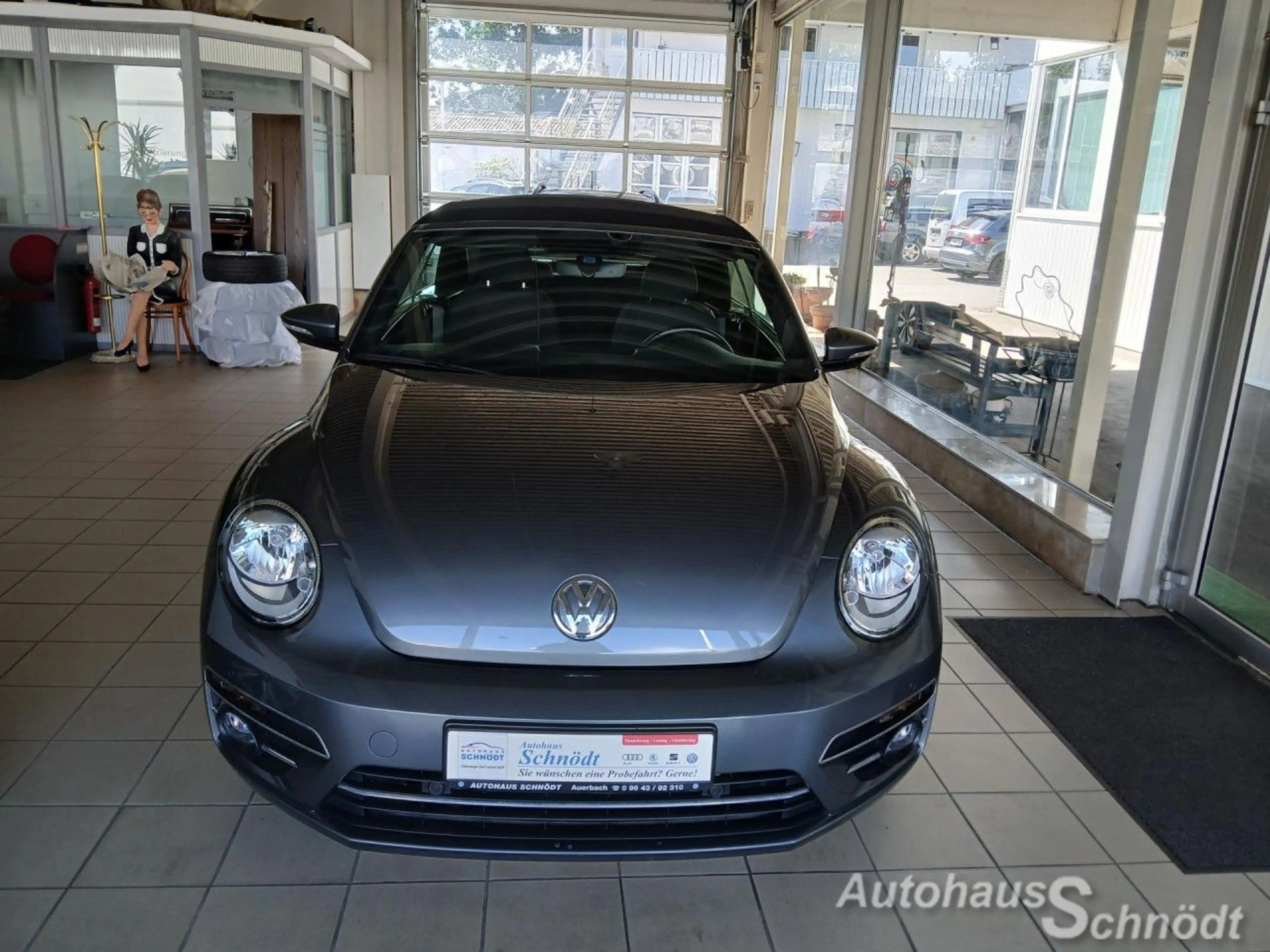 Volkswagen New Beetle The Beetle Cabriolet 1.4 TSI (BlueMotion Tech) Des — photo 3