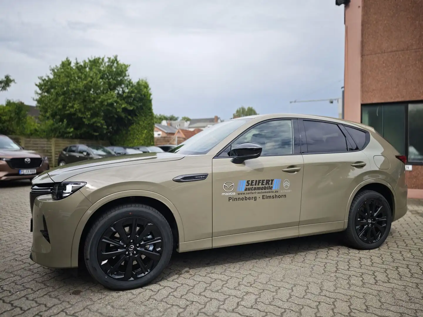 Mazda CX-60 2.5L e-SKYACTIV PHEV 8AT AWD Homura Plus Vert - 2