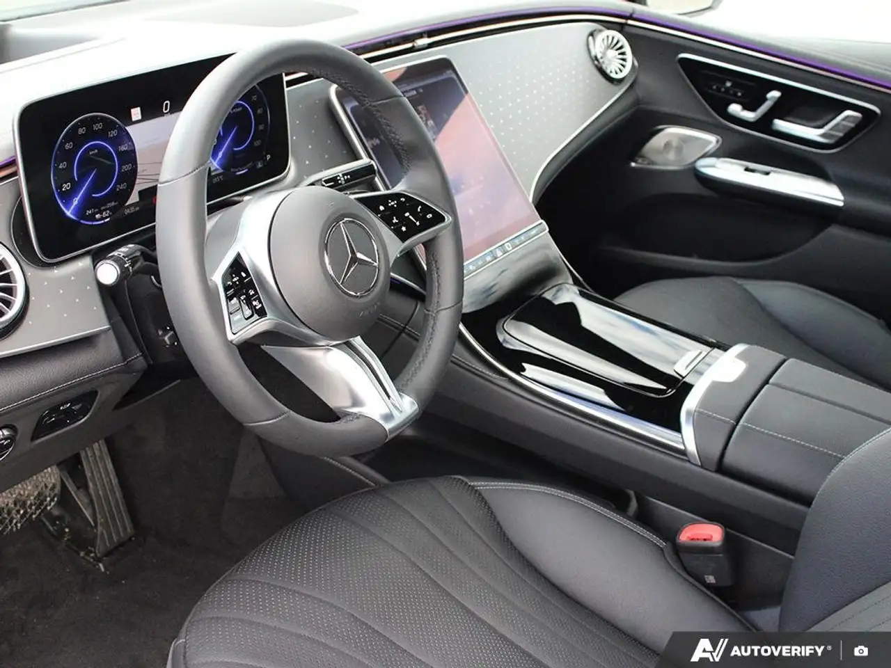 Mercedes-Benz EQE снимка Mercedes-Benz EQE
