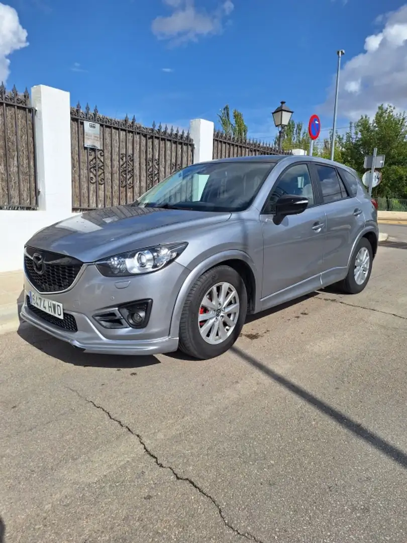 Mazda CX-5 2.2DE Luxury 4WD Gris - 2