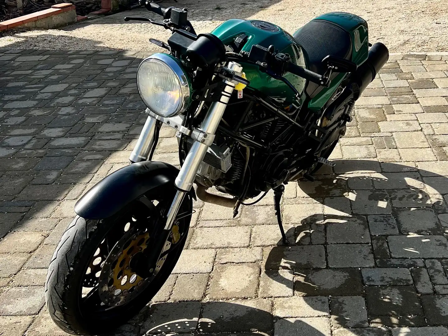 Ducati Monster 750 Vert - 1