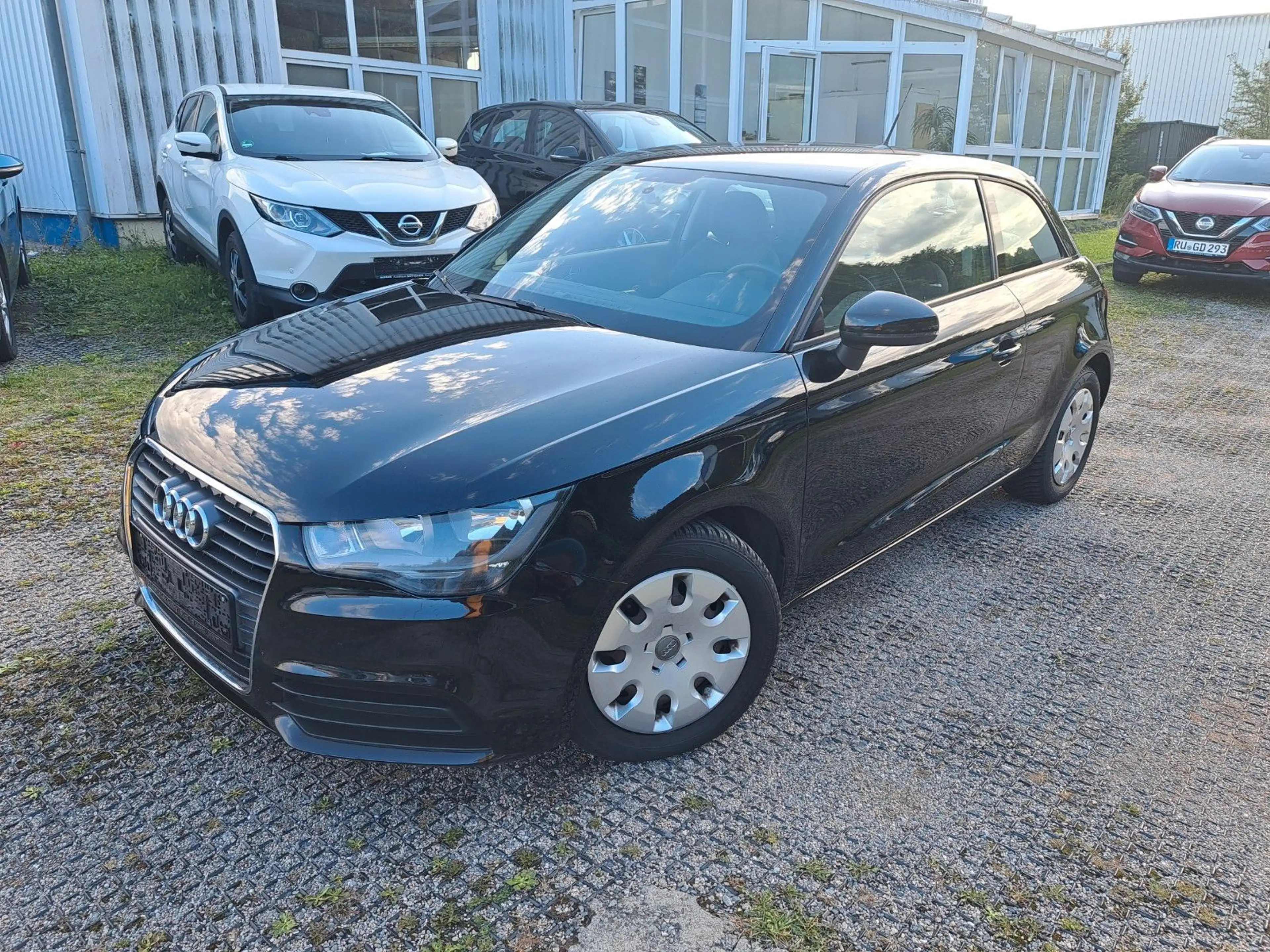 Audi A1 Attraction Klima Sitzheizung M+S — photo 4