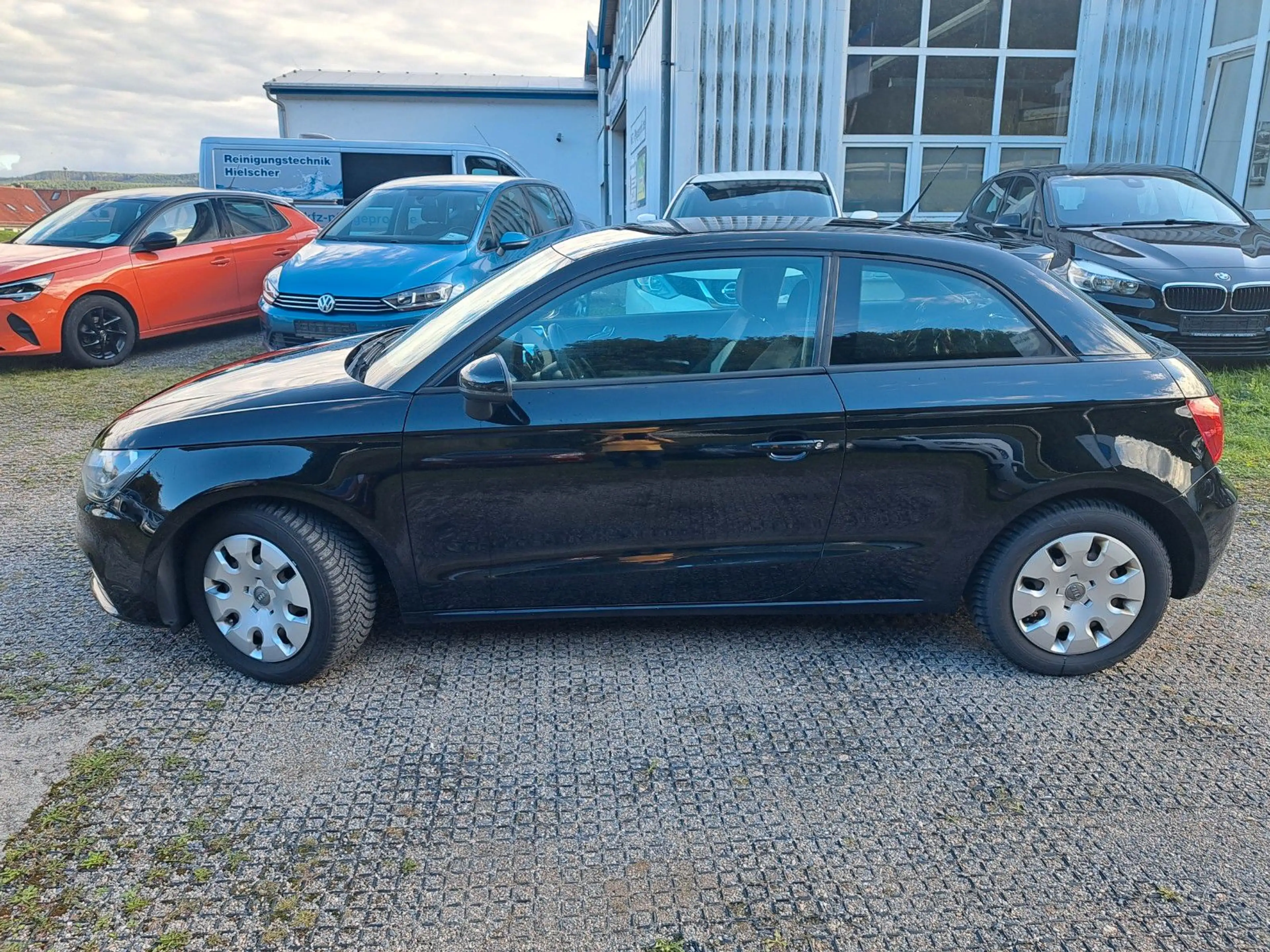 Audi A1 Attraction Klima Sitzheizung M+S — photo 5