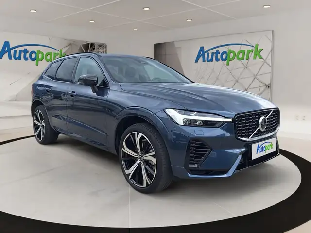 Volvo XC60 Plus, T6 AWD Plug-in Hybrid, Elektrisch/Benzi Ansicht 3