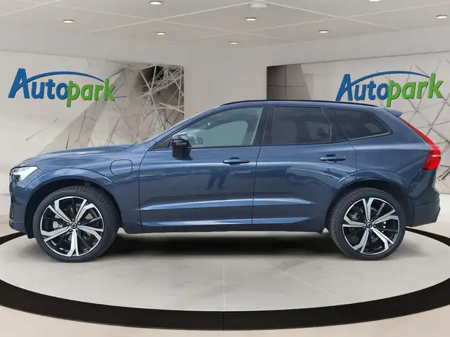 Volvo XC60 Plus, T6 AWD Plug-in Hybrid, Elektrisch/Benzi Ansicht 4