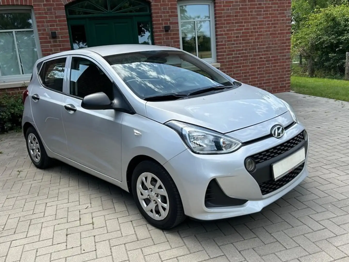 Hyundai i10 1.0,Klima, SV,ZV Argent - 2