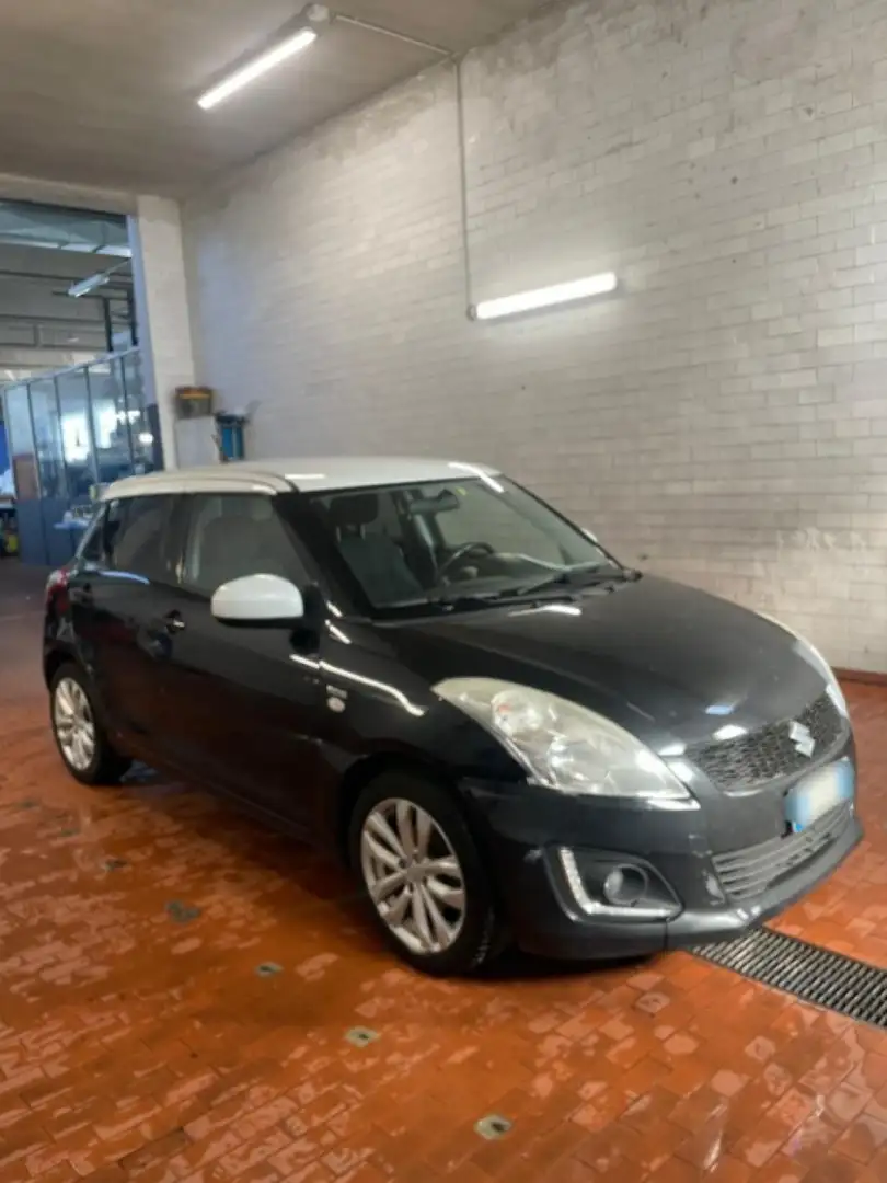 Suzuki Swift 1.3 DDiS 5 porte B-Cool Bi-Color Чорний - 1