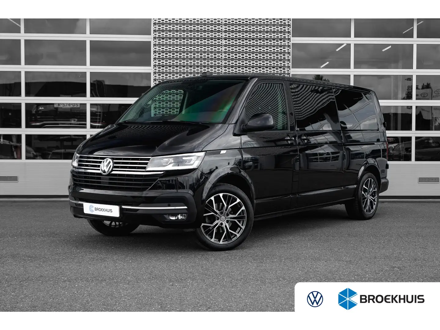 Volkswagen Transporter Highline | DSG 150pk | Led | Dubbele Schuifdeur | Zwart - 1