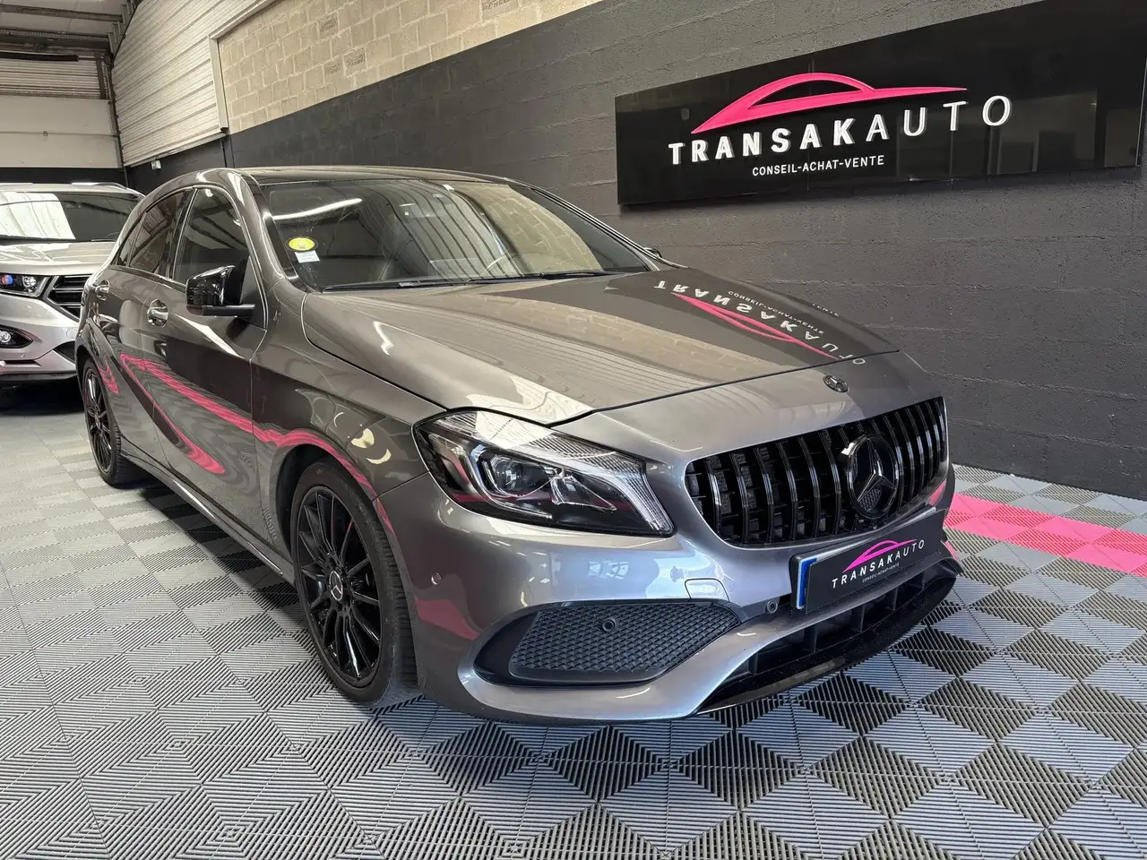 Mercedes-Benz A 180