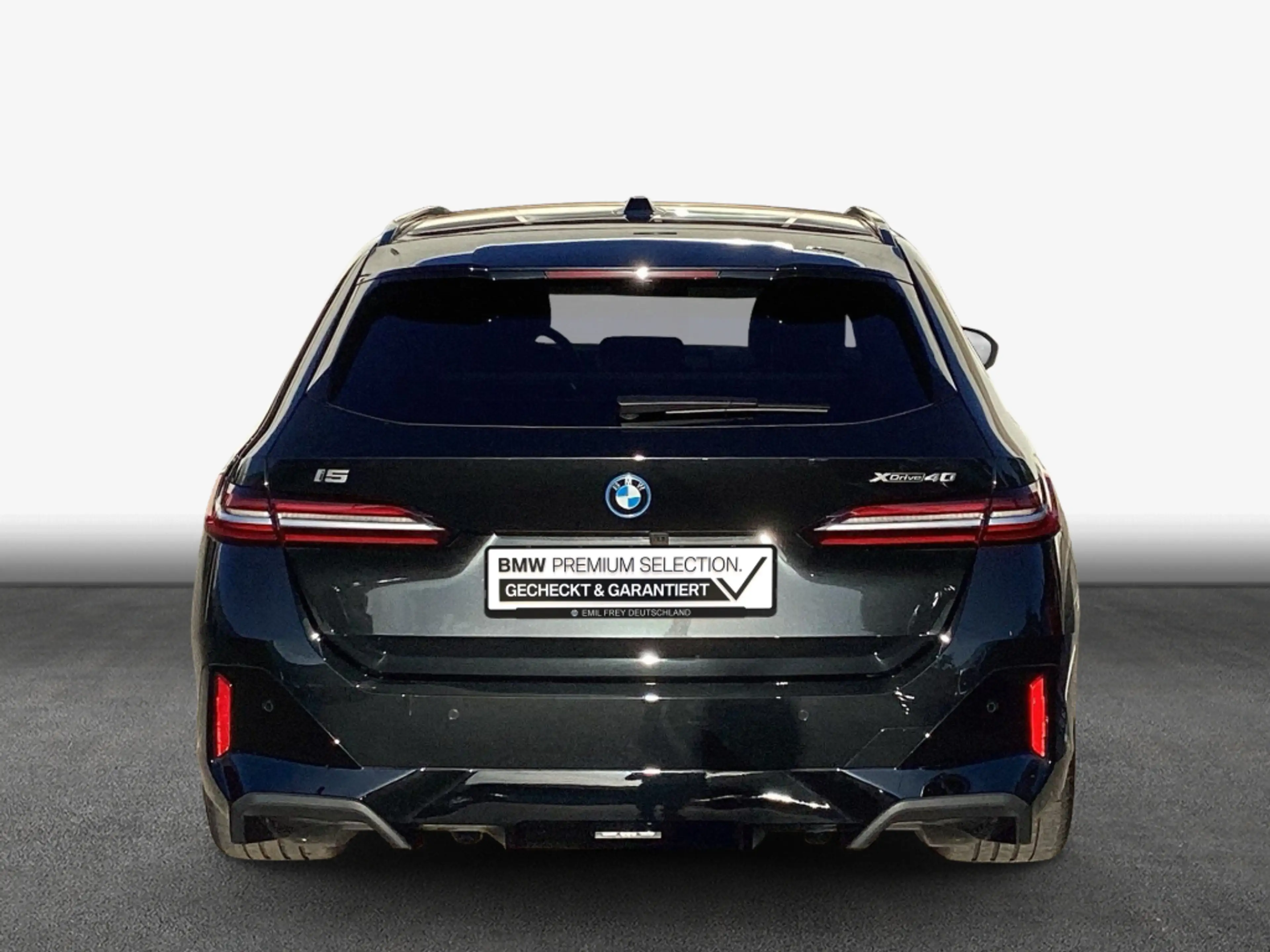 BMW i5 xDrive40 Touring Pano* LED* SHZ* AHK* — photo 7