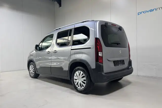 Peugeot Rifter view 6