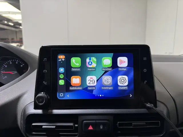 Peugeot Rifter view 15