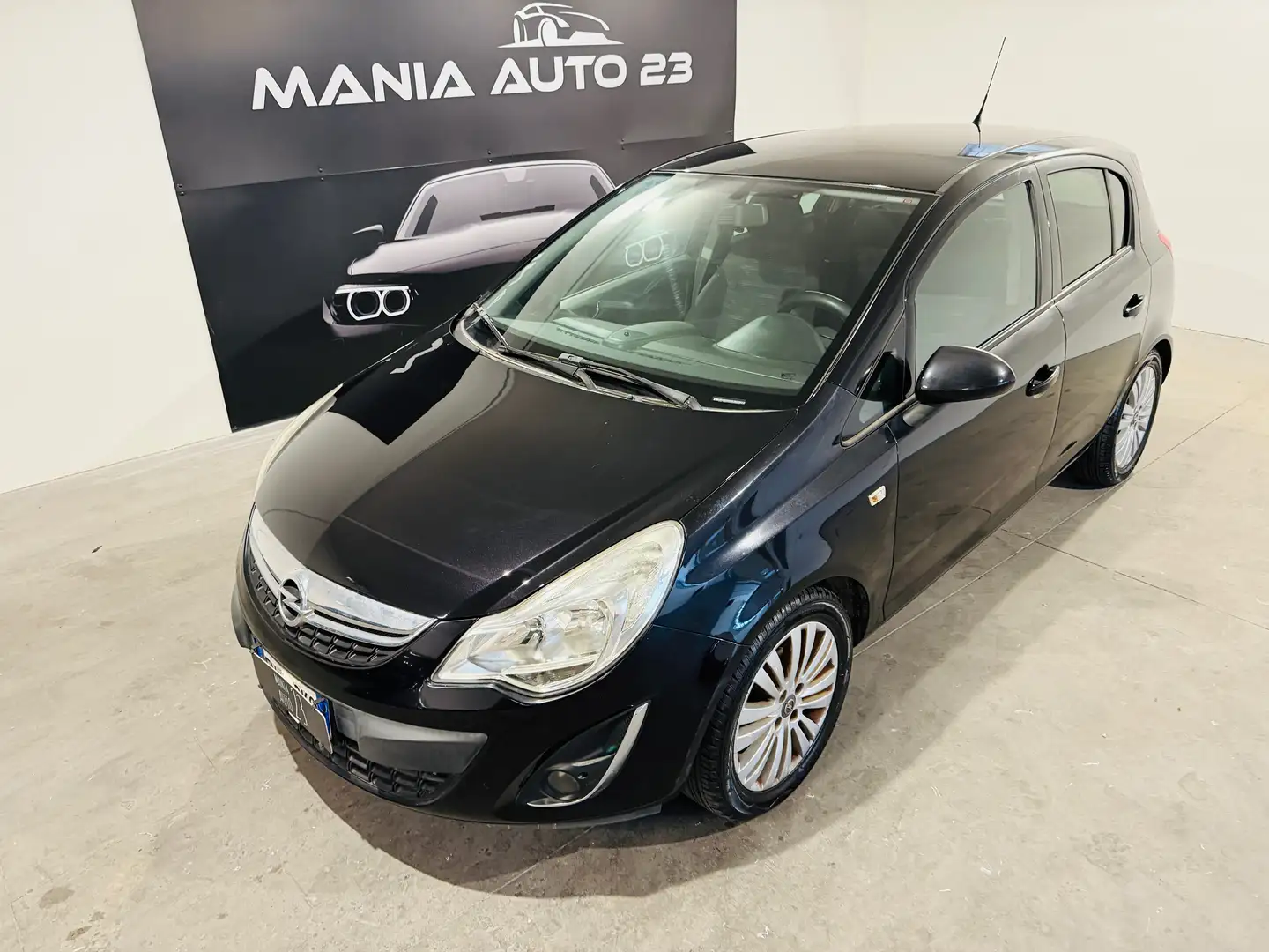 Opel Corsa Corsa IV 2010 5p 1.2 Edition*GPL* 85cv Nero - 2
