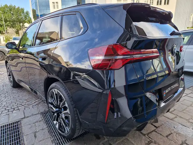 BMW X3 view 4