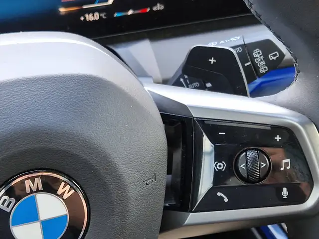 BMW X3 view 12