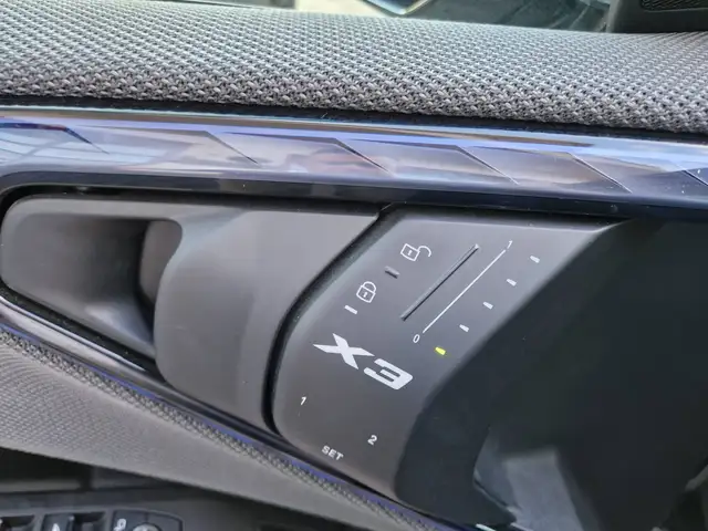 BMW X3 view 19