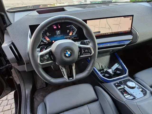 BMW X3 view 10