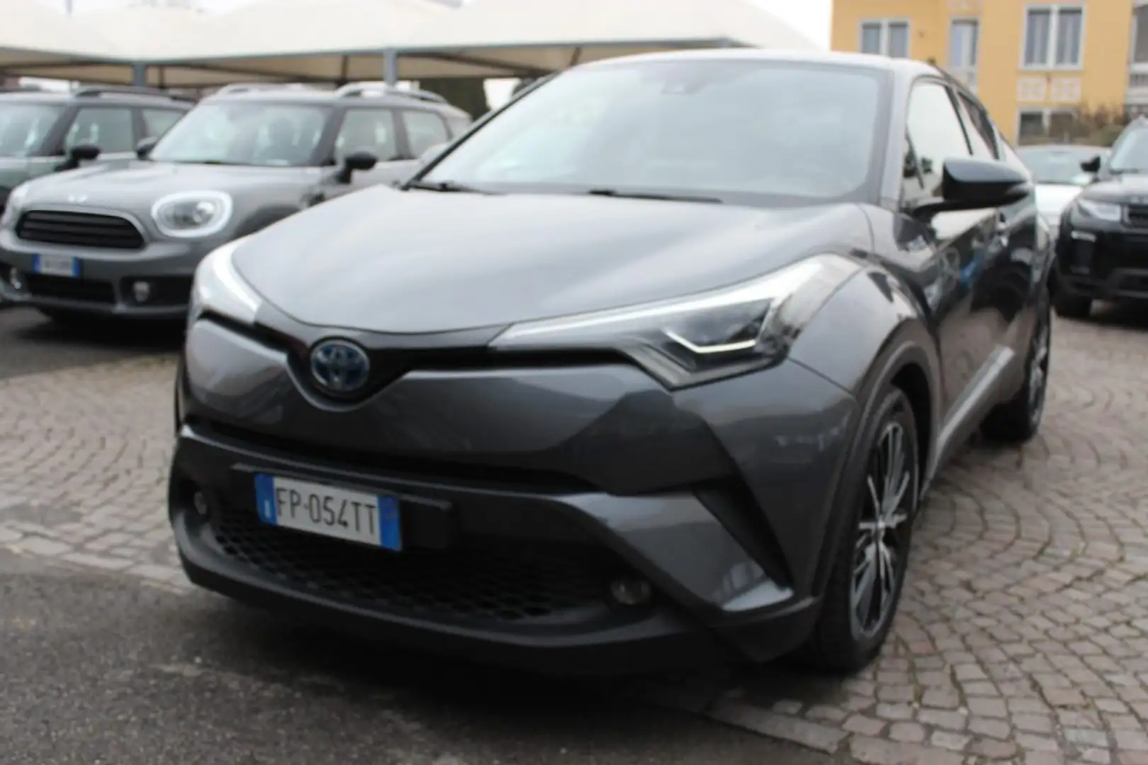 Toyota C-HR 1.8 Hybrid E-CVT Lounge NEOPATENTATI Grigio - 1