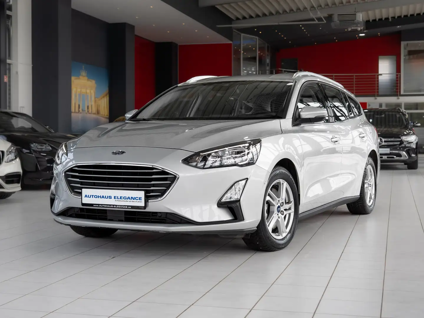 Ford Focus Turnier Cool & Connect*SPORTSITZE*NAVI*LED Argent - 1