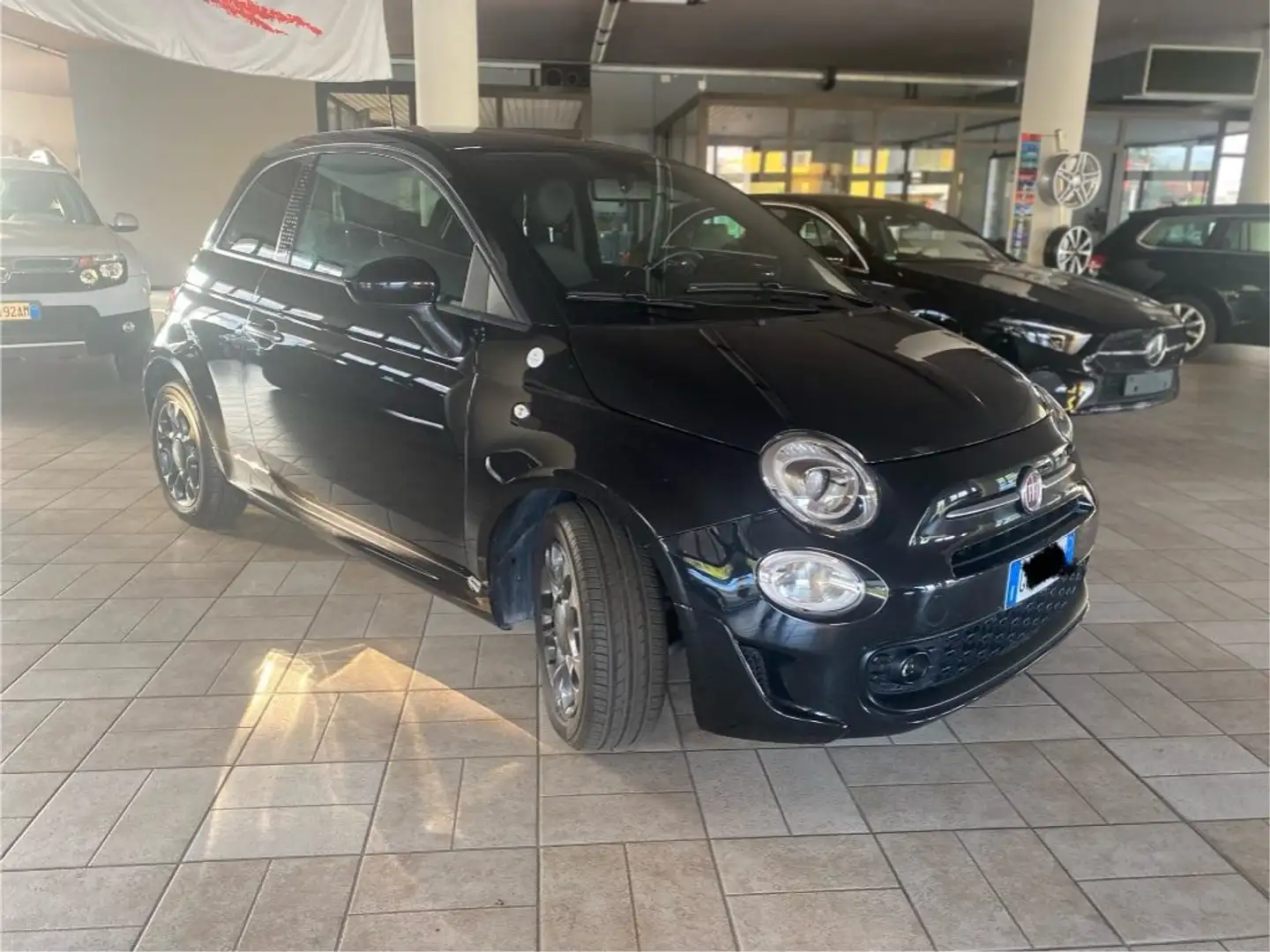 Fiat 500 1.0 Hybrid Hey Google Noir - 1