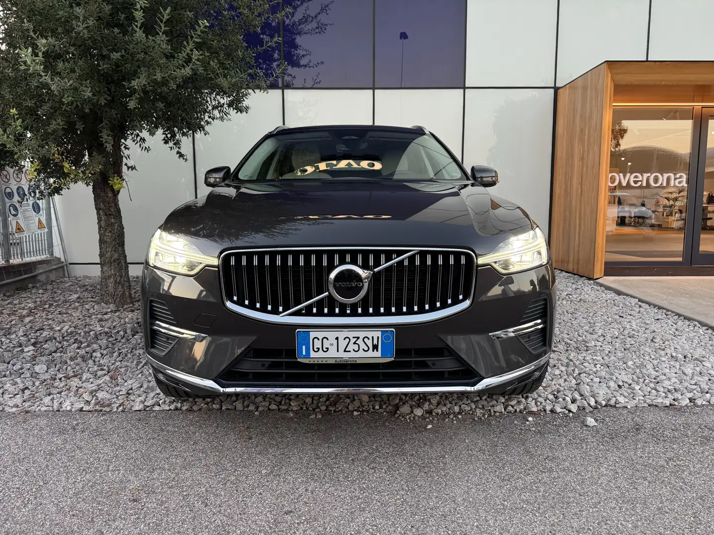 Volvo XC60 XC60 II 2022 2.0 b4 Inscription awd auto Grigio - 2