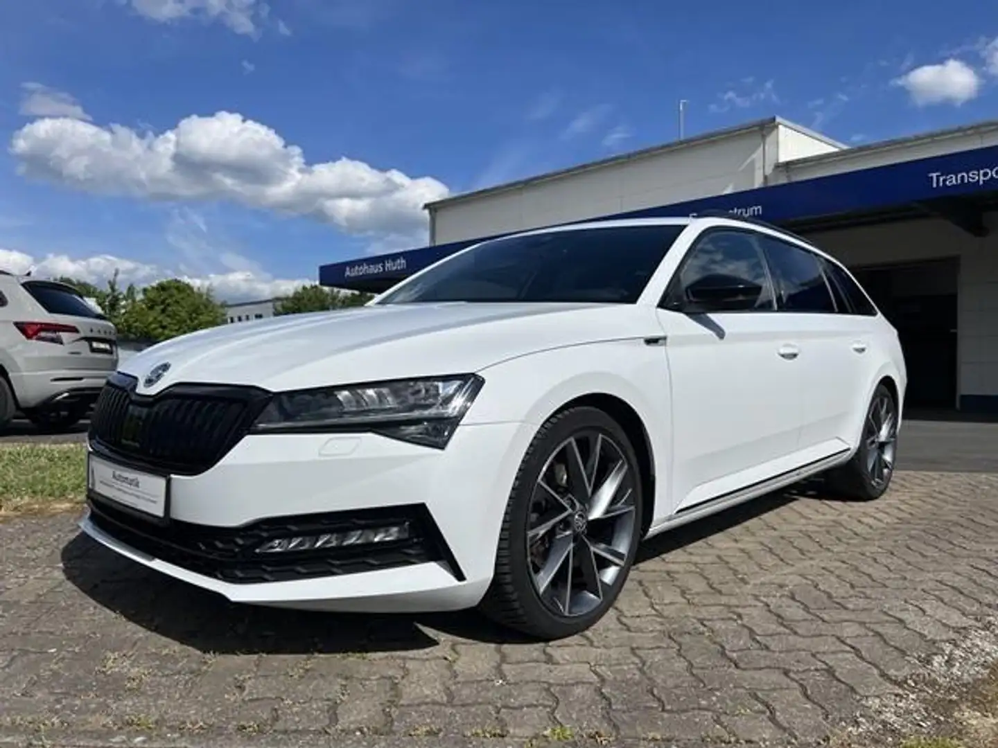 Skoda Superb Sportline DSG ACC DCC LED COLUMBUS Weiß - 1
