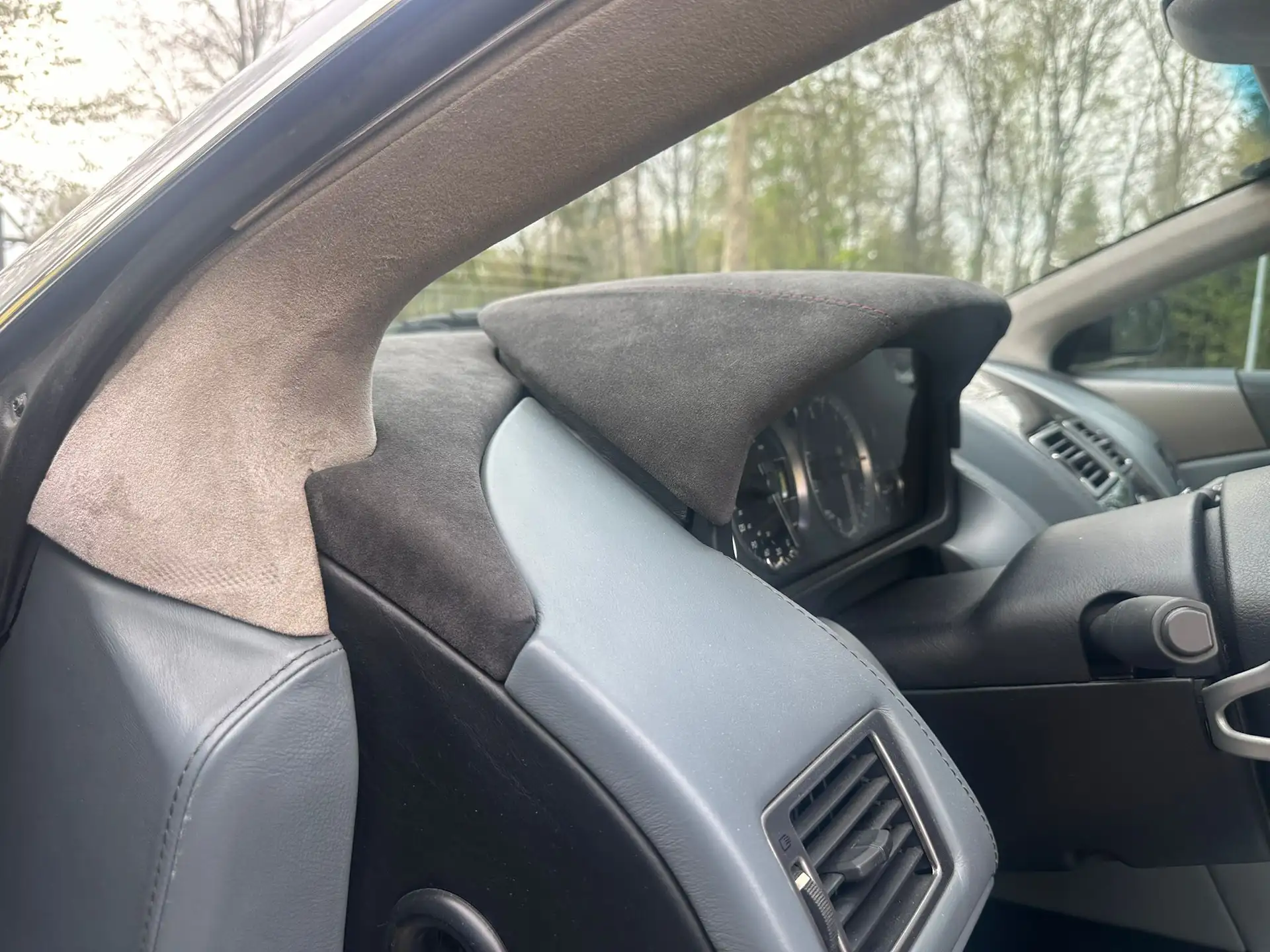 애스턴마틴 DB9 Coupe 2005 화이트 사진 8