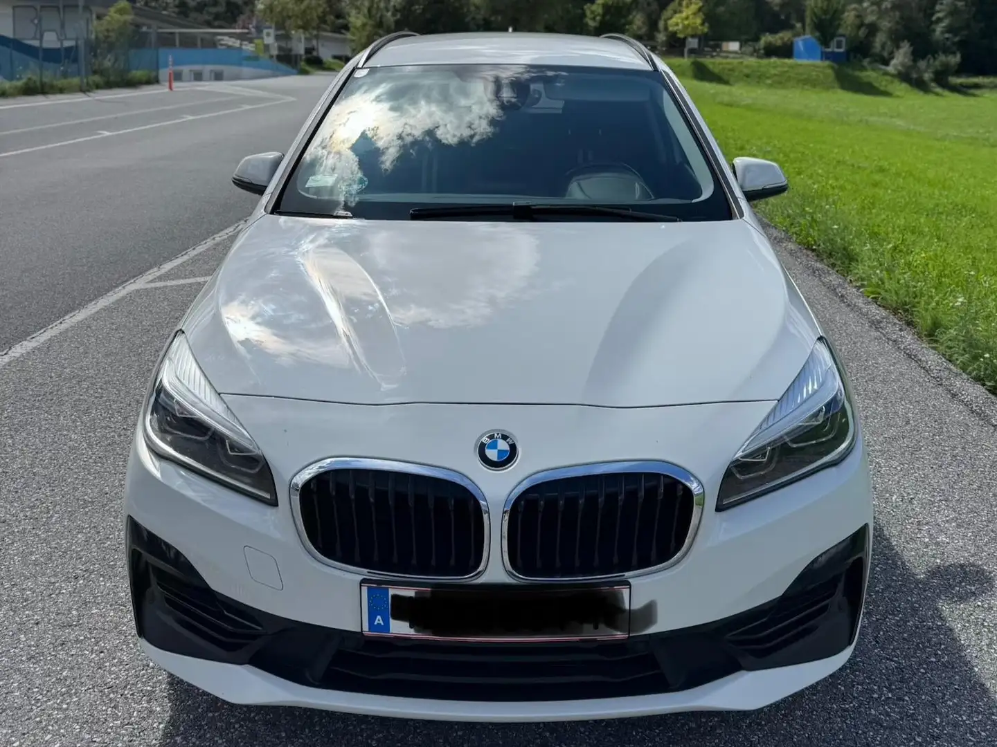 BMW 218 218d xDrive Gran Tourer Sport Line Aut. Sport Line Weiß - 2