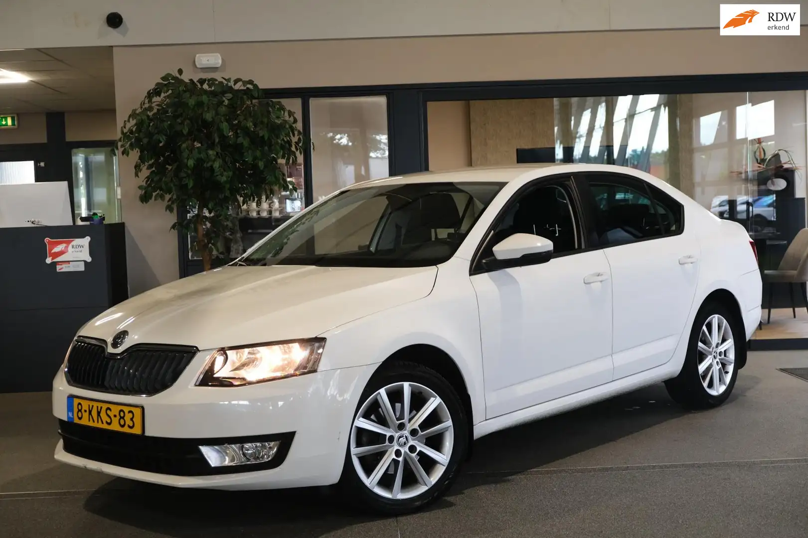 Skoda Octavia 1.4 TSI Greentech Ambition Businessline Navi Cruis Wit - 1