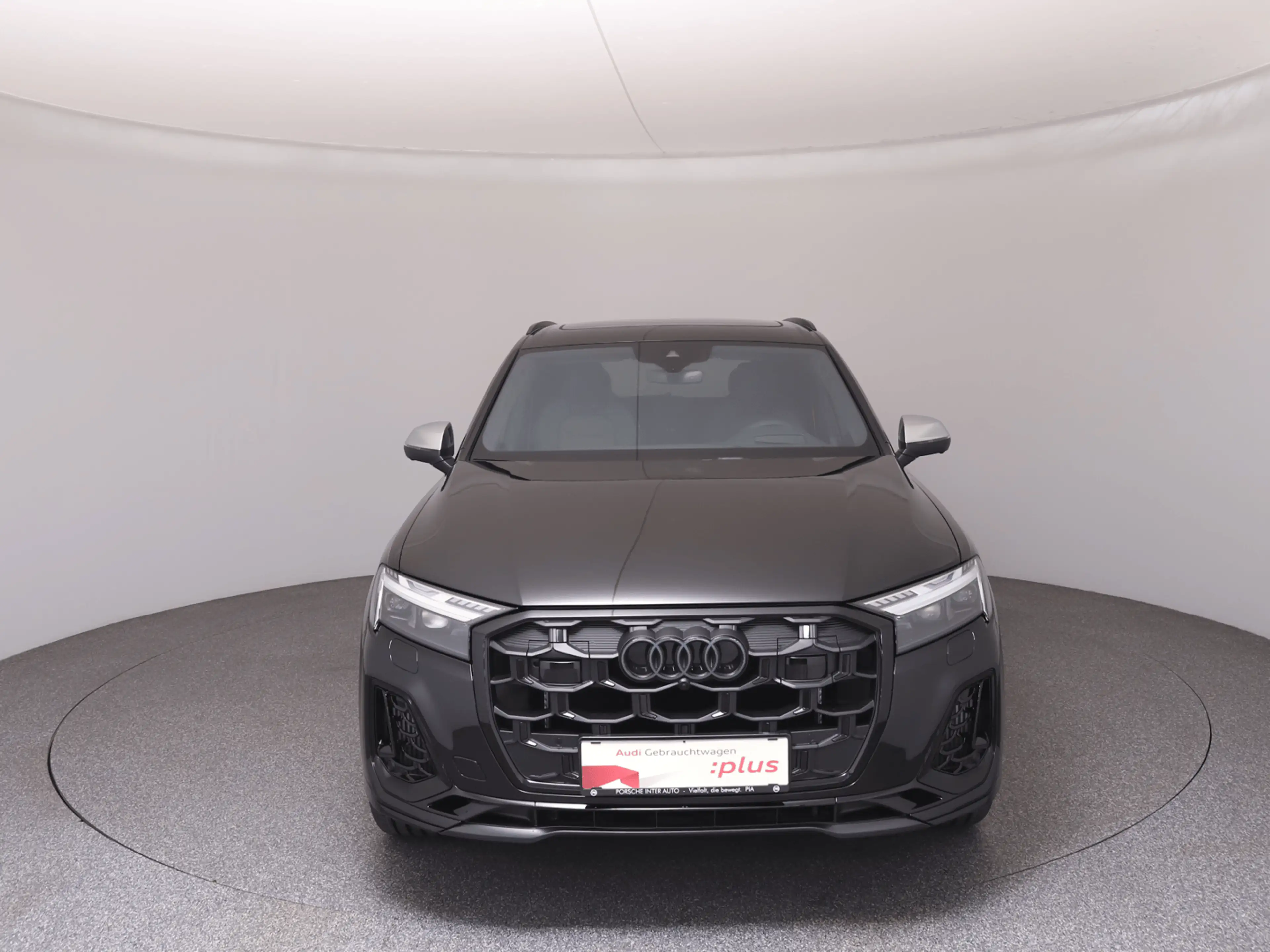 Audi SQ7 TFSI quattro — photo 3