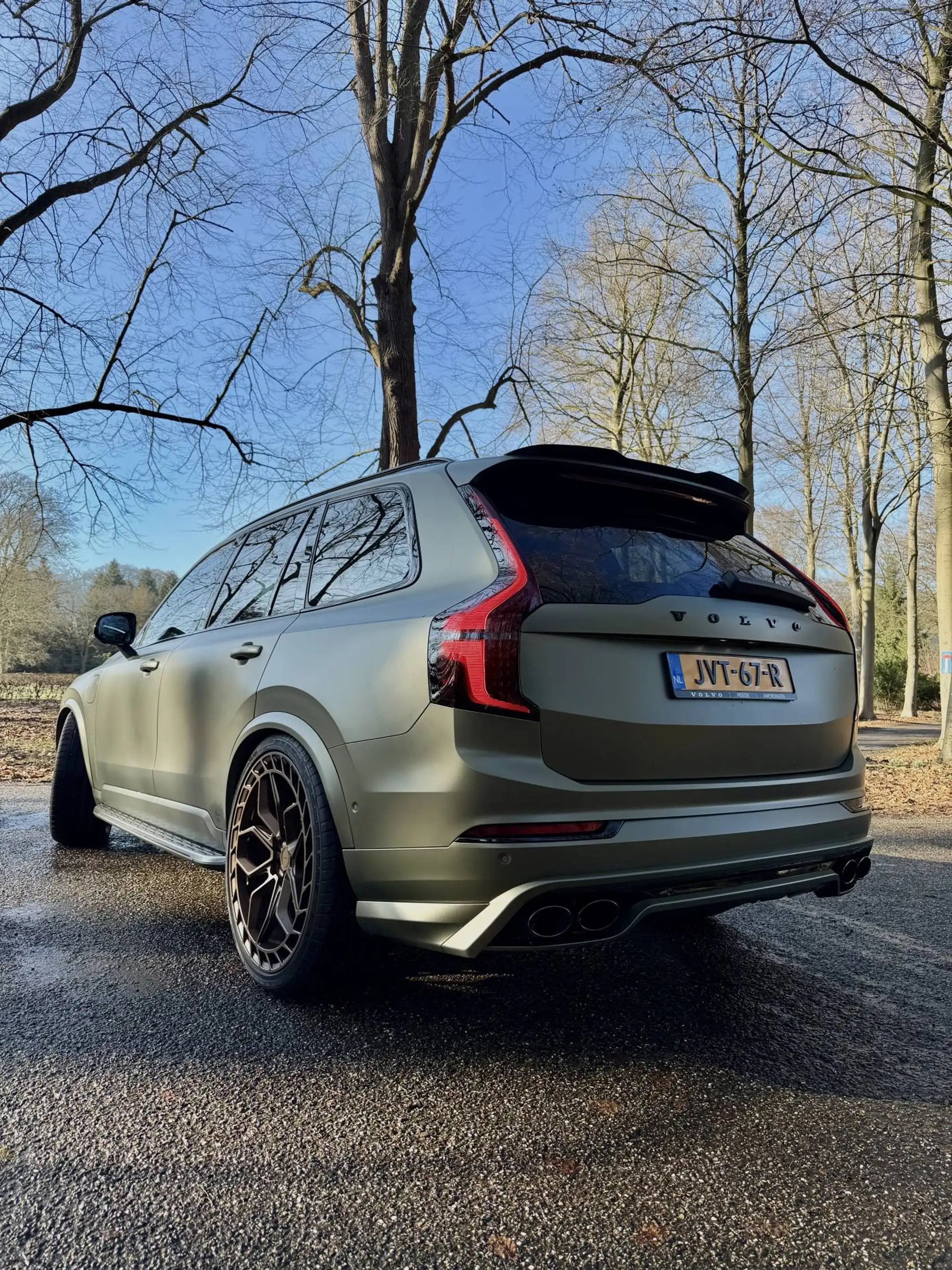 Volvo XC90 2.0 T8 Plug-in hybrid AWD Ultra Black Edition Spec — photo 2