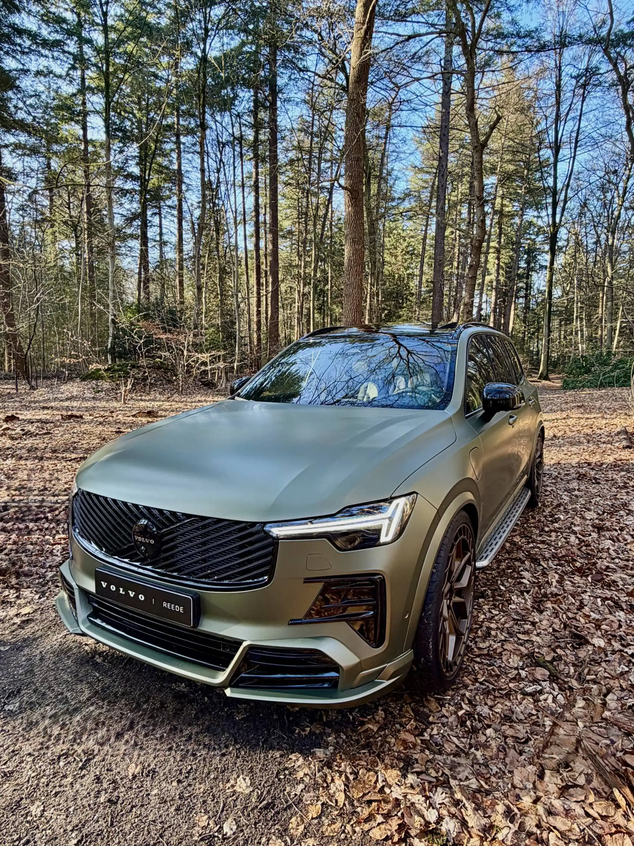 Volvo XC90 2.0 T8 Plug-in hybrid AWD Ultra Black Edition Spec — photo 7