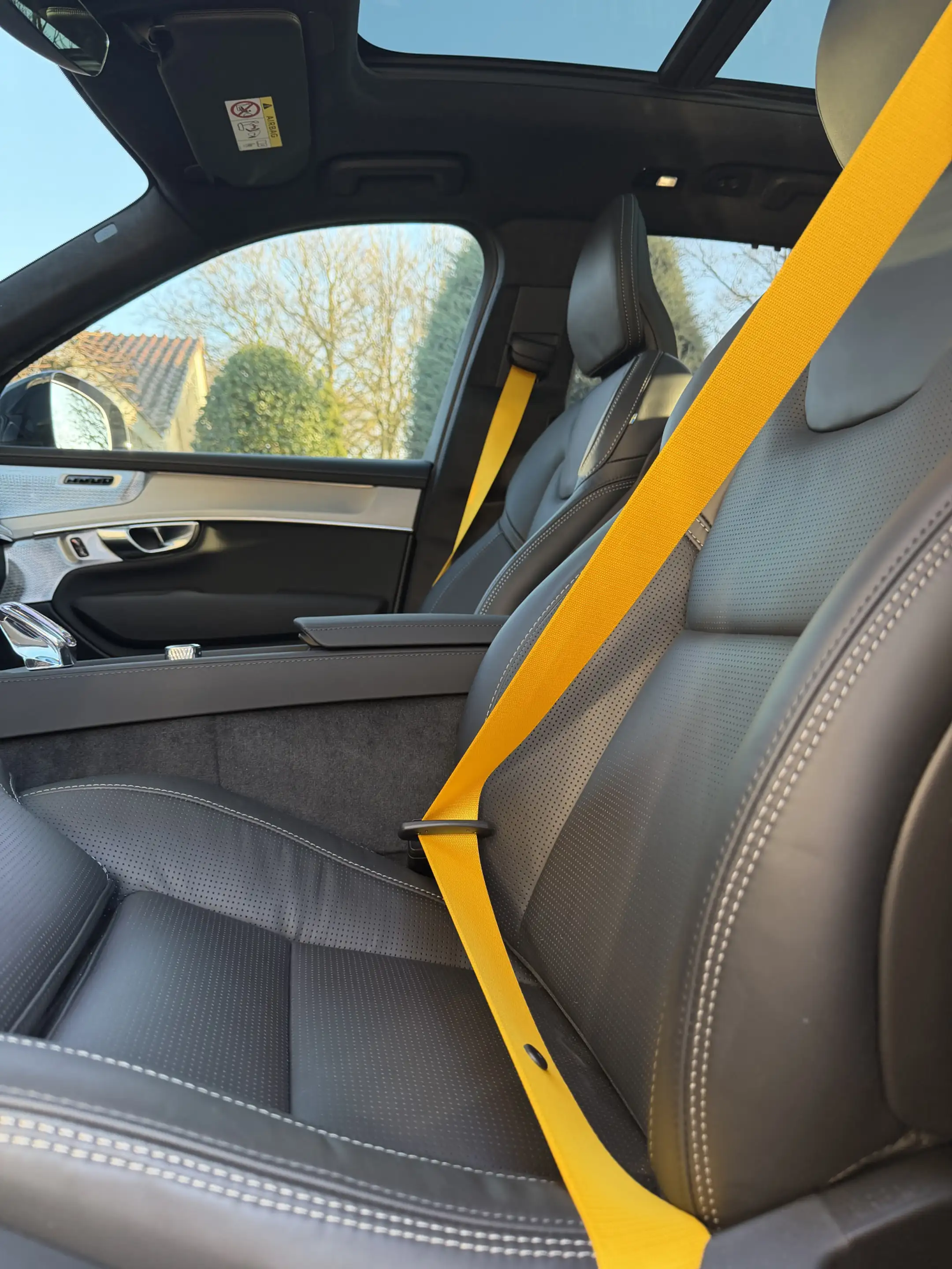 Volvo XC90 2.0 T8 Plug-in hybrid AWD Ultra Black Edition Spec — photo 4