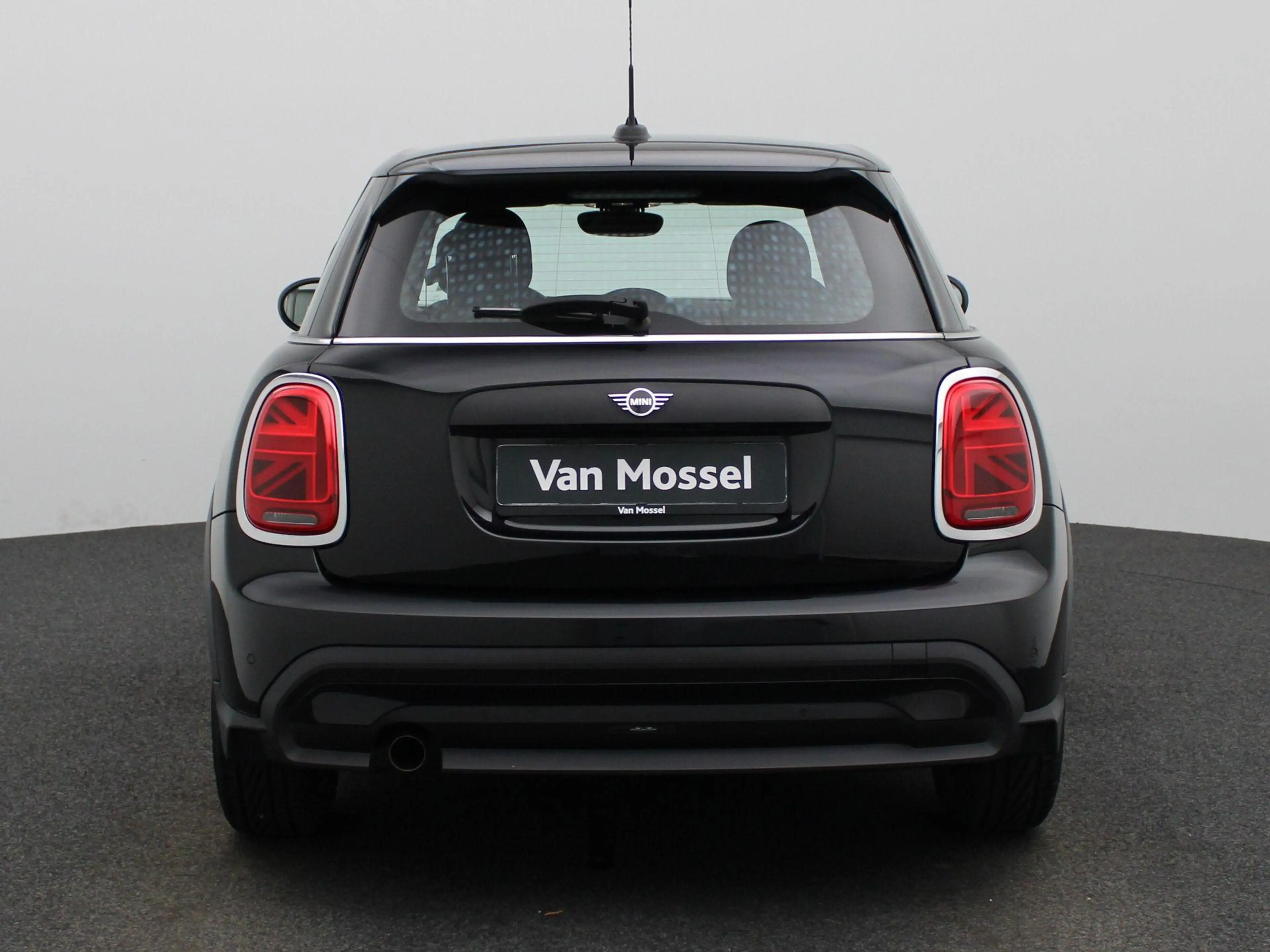 MINI One Mini 5 door NAVI | ECC | PDC — photo 5