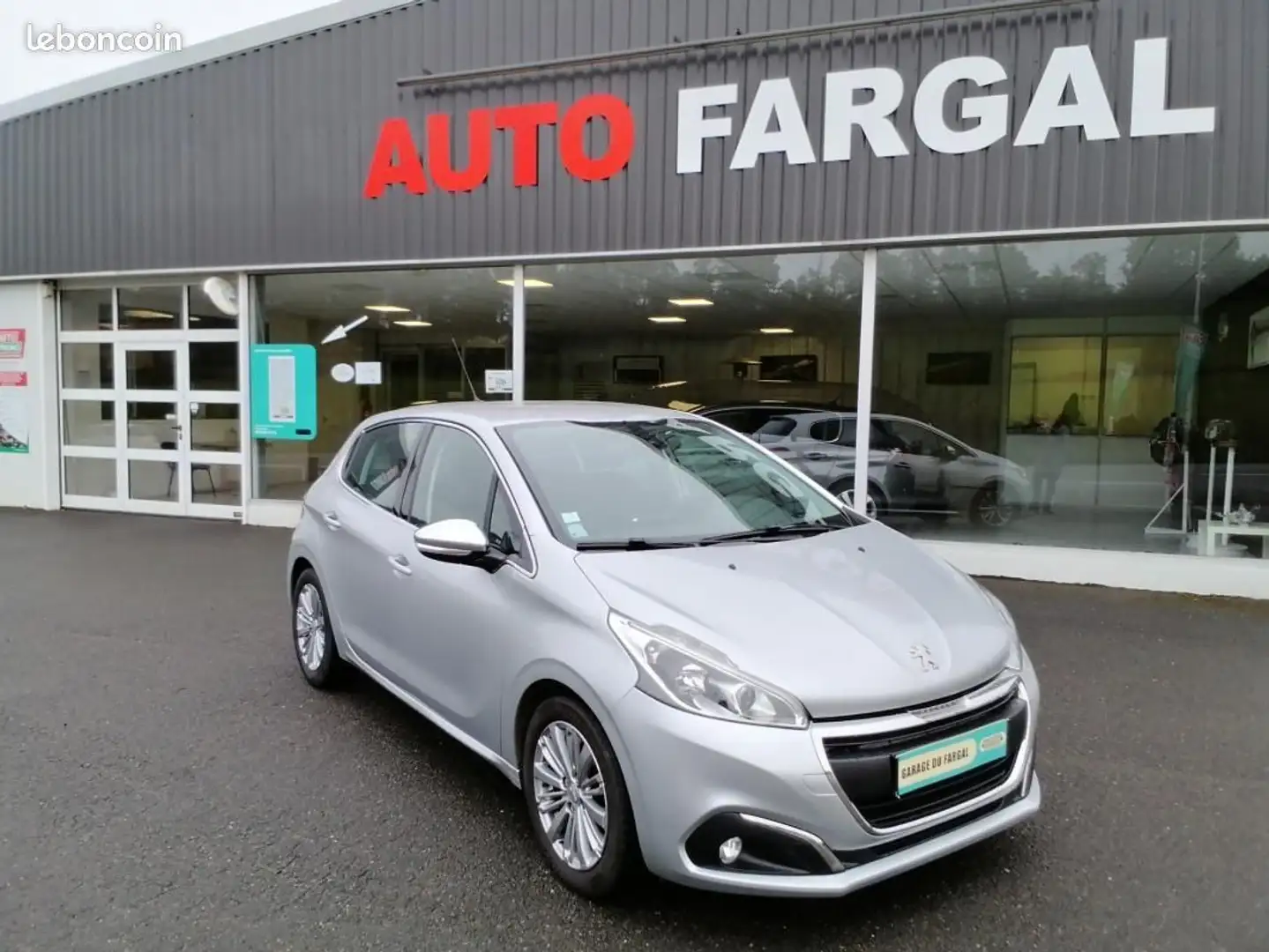 Peugeot 208 PureTech 82ch S&S BVM5 Signature Gris - 1