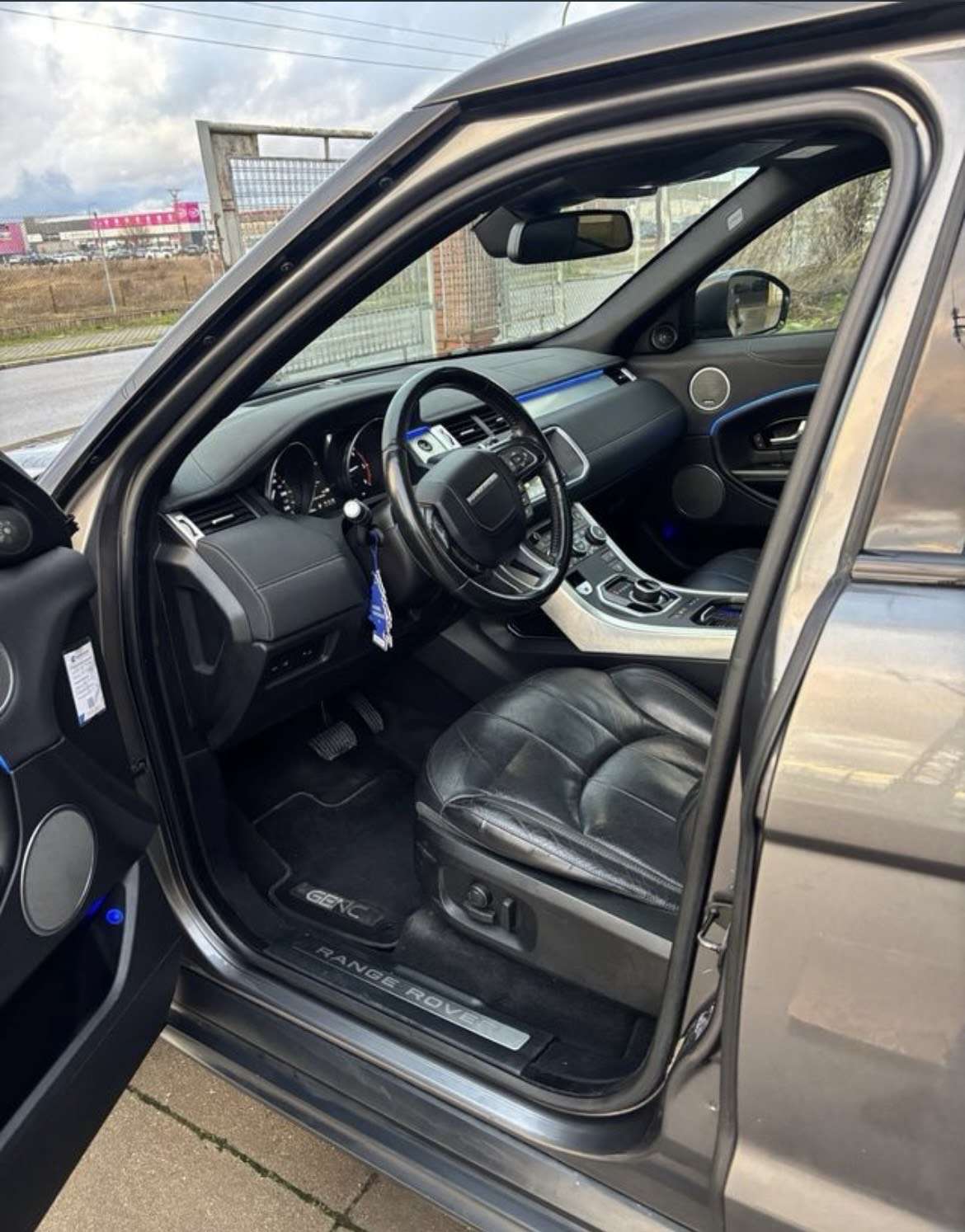 Land Rover Range Rover Evoque 2.2L SD4 Dynamic 4x4 190 Aut. - foto 1