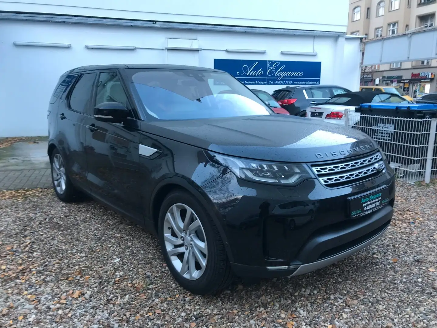 Land Rover Discovery 5 HSE TD4 2.0L Navi Kamera Pano Leder! Noir - 1