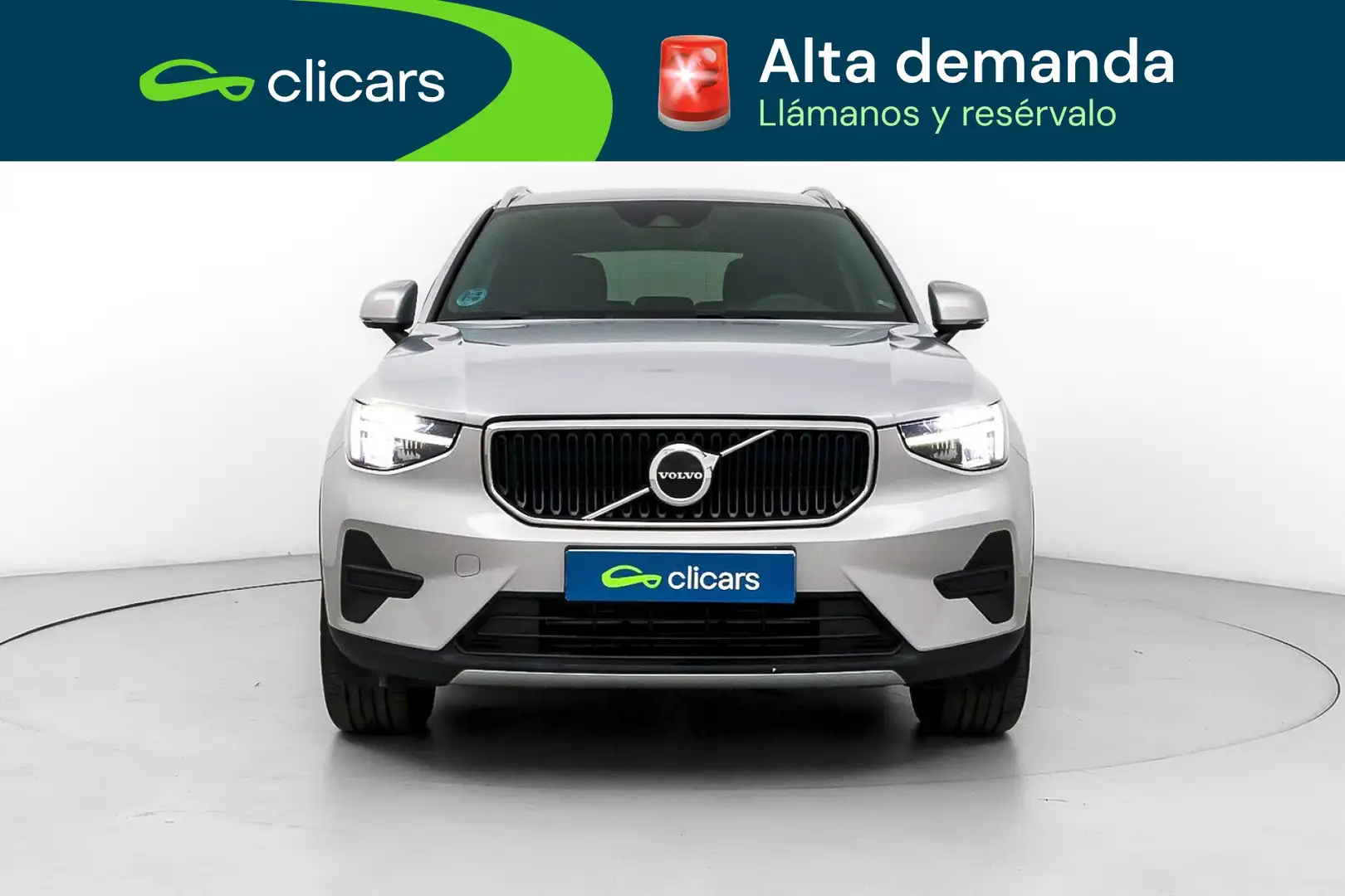 Volvo XC40 T2 Core Aut. Plateado - 2