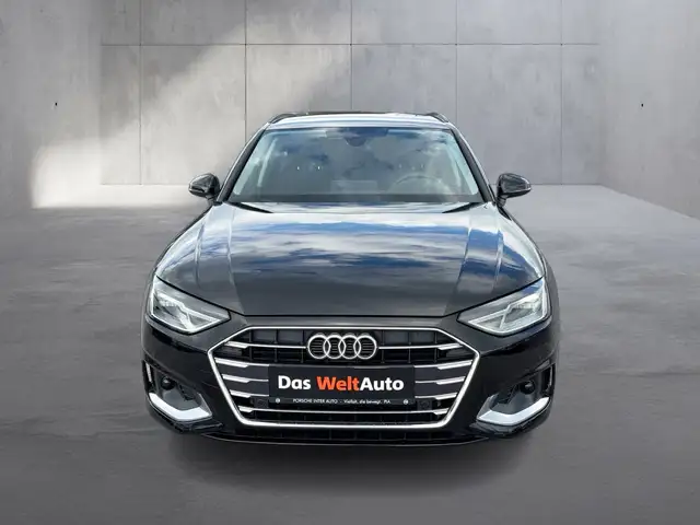 Audi A4 view 8