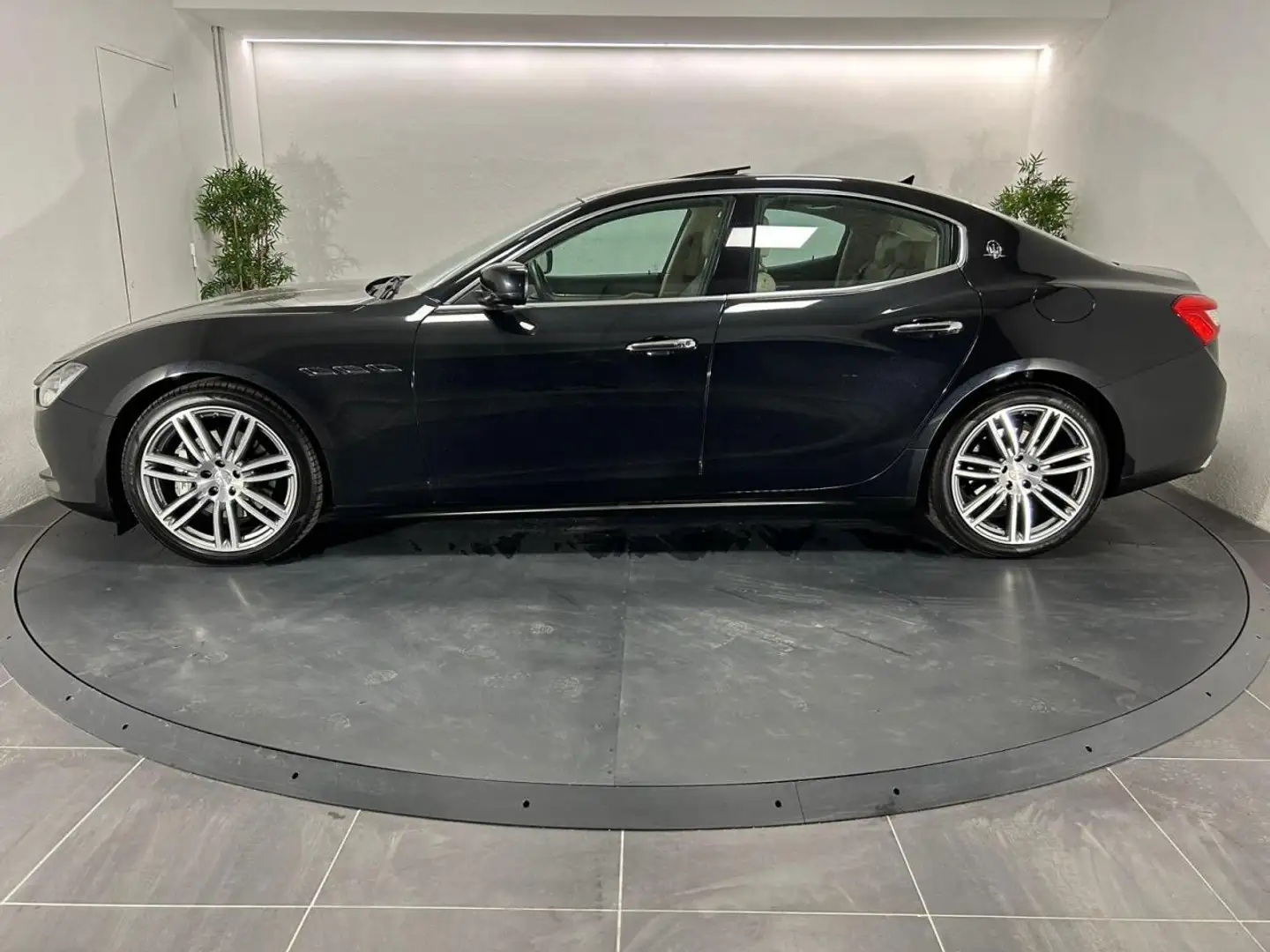 Maserati Ghibli 3.0 V6 Diesel 275ch - 1ère main - Française - Suivi Maserati - Magnifique Noir - 2