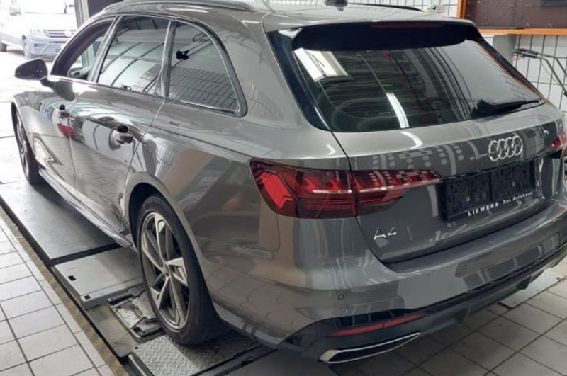Audi A4 Avant S-line, MMI Navi , LED Scheinwerfer — photo 8