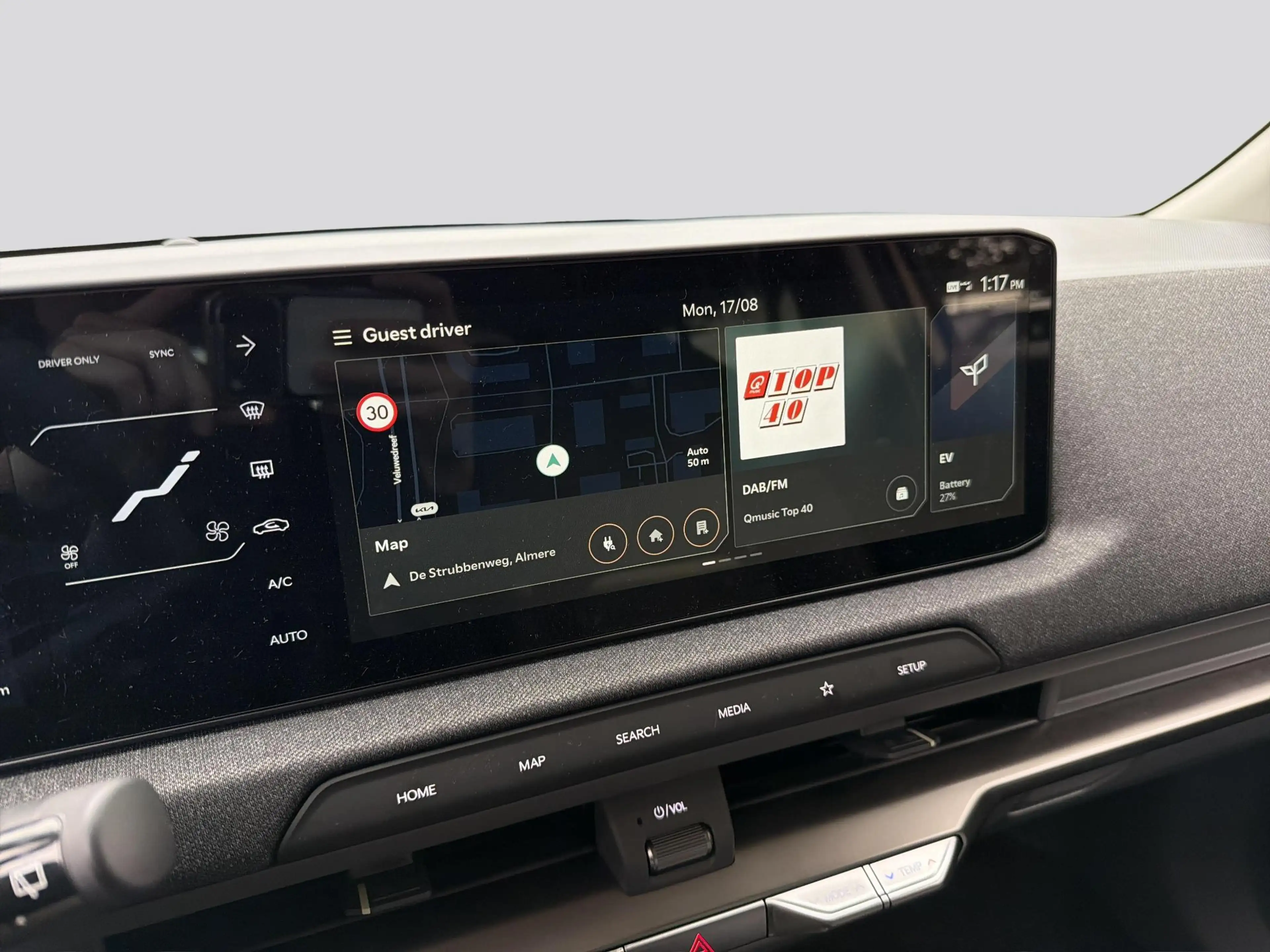 Kia EV2 Plus 42.2 kWh 4p. | Privacy Glass | Dual zone clim — photo 14
