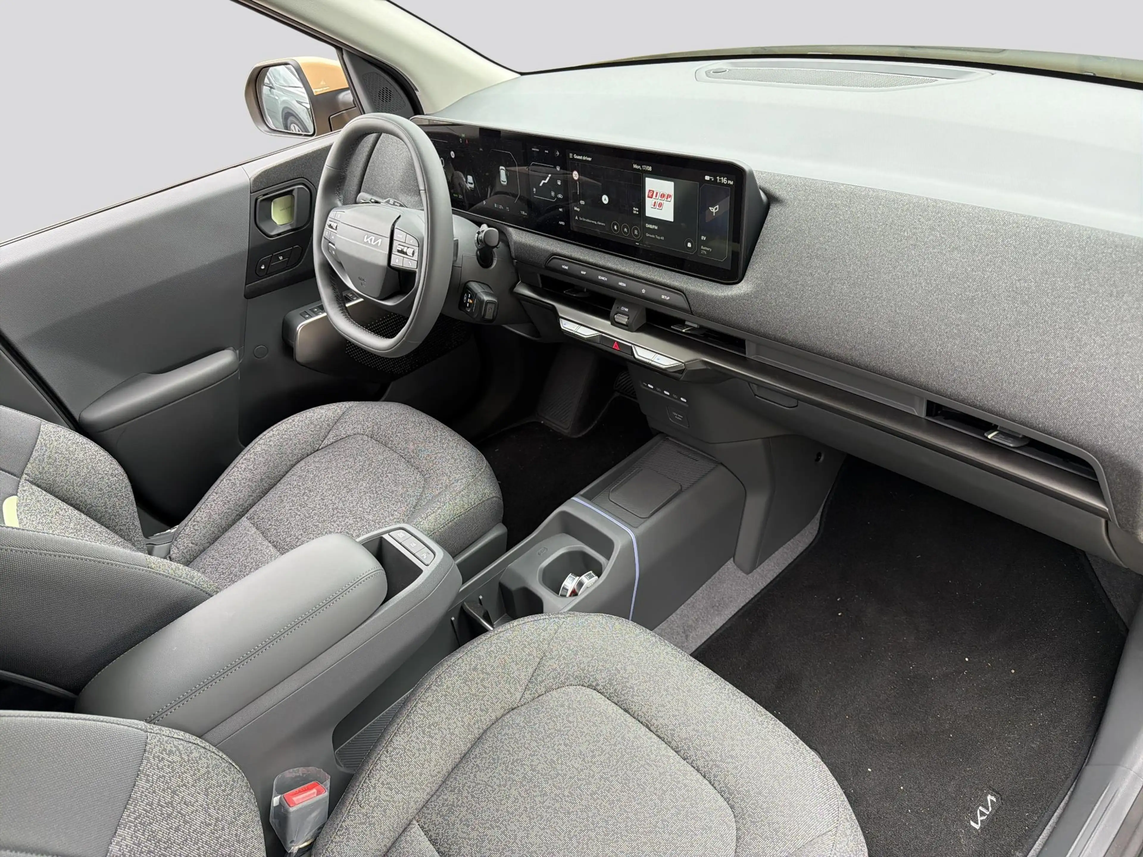 Kia EV2 Plus 42.2 kWh 4p. | Privacy Glass | Dual zone clim — photo 7