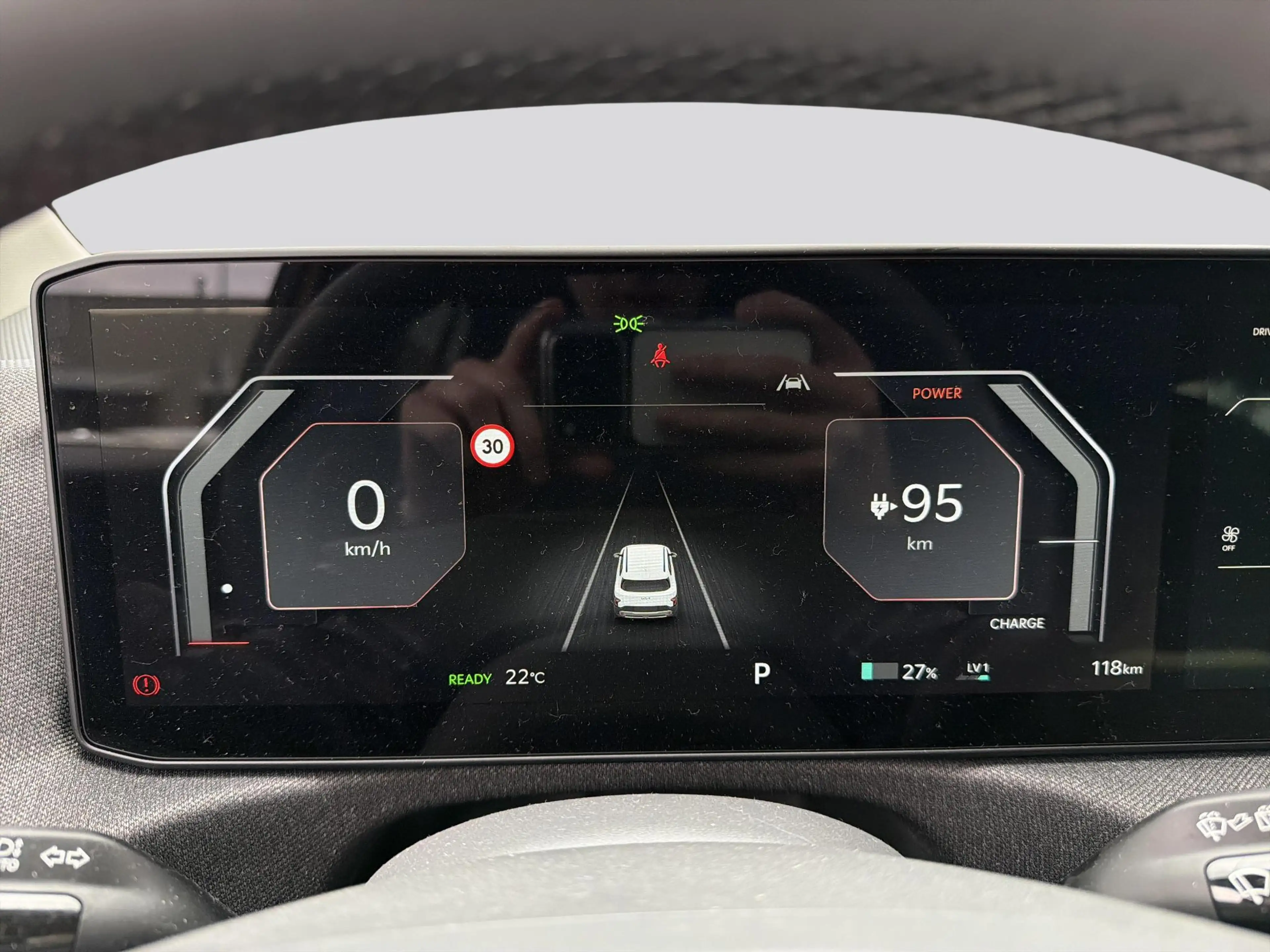 Kia EV2 Plus 42.2 kWh 4p. | Privacy Glass | Dual zone clim — photo 13