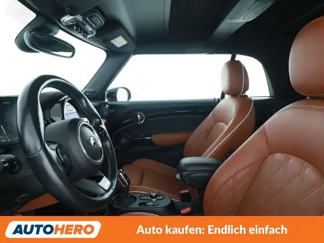 Mini Convertible view 10